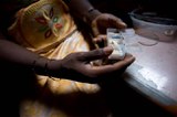 HIV/Aids: Medikamente gelangen nicht zu den Patienten